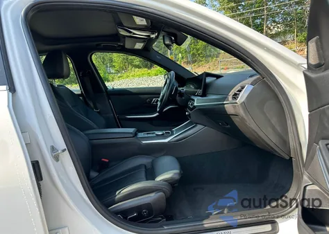 2024 BMW 330Xe из США, поврежденный, VIN 3MW39FS01R8D95258